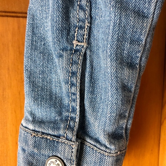 Jean jacket - Picture 5 of 6